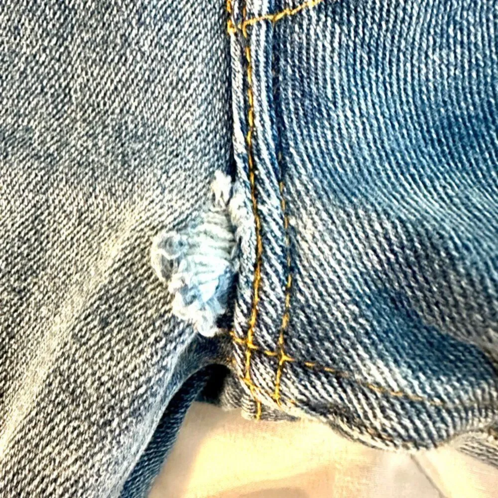 Levi’s 530 Black Tab Baggy Jeans Waist 42X24 inches
